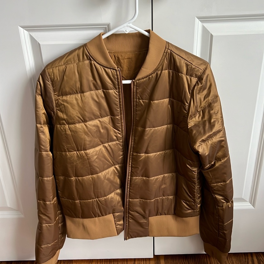 Lululemon Non Stop Bomber Size 8 Bold Beige